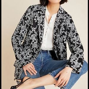 *host pick* Double breasted, floral blazer